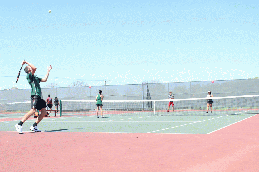Eagles Compete at Kowbell Tennis Tournament