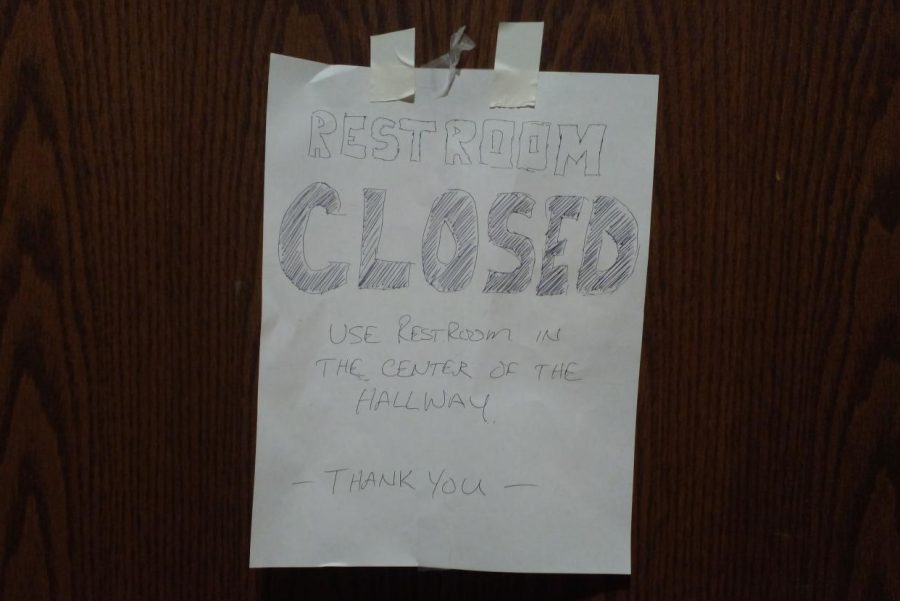 Sign posted on Lake Ridge bathroom to alert students that is has been closed. Courtesy of Precious Nwokolo (ENN Staff)